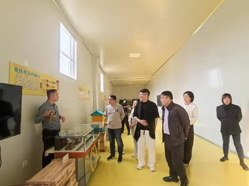 中国黄研会文旅产业委员会探访聚蜂园蜂业，推动中国蜂业发展新方向