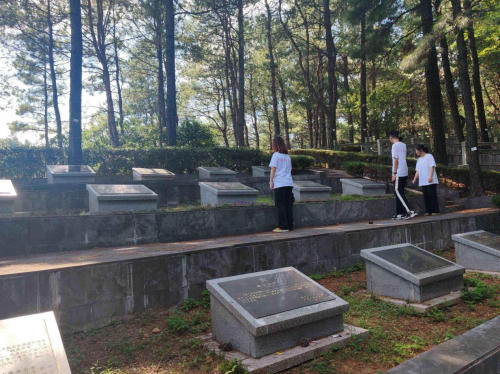 青春寻迹铁军精神，历史汲取奋进力量