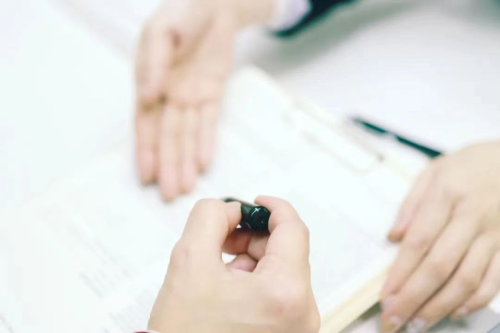 “全额退保”骗您没商量，平安投诉电话维护个人权益