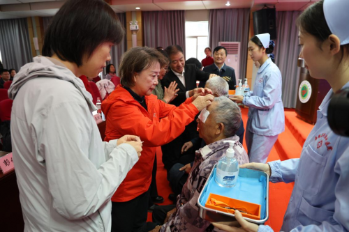 桑植光明行公益活动暖心启幕 革命后代联深圳华厦眼科医院护航革命家属光明