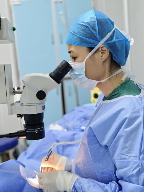 桑植光明行公益活动暖心启幕 革命后代联深圳华厦眼科医院护航革命家属光明