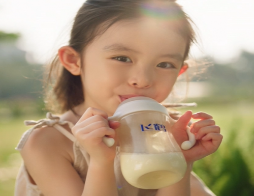 北纬47°奶源+临床实证｜这个母乳研究63年的奶粉凭啥成妈妈圈口碑王？