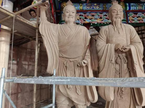 泥韵塑魂 彩笔传薪——记通渭非遗传承人张进财的双艺人生