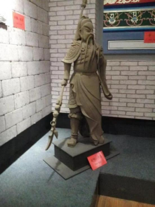 泥韵塑魂 彩笔传薪——记通渭非遗传承人张进财的双艺人生