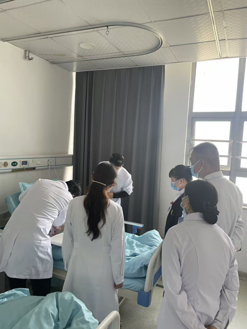 项昌峰医生精雕轮廓,重塑自信 —— 走进武汉科技大学附属武汉紫荆医院颌面整形中心