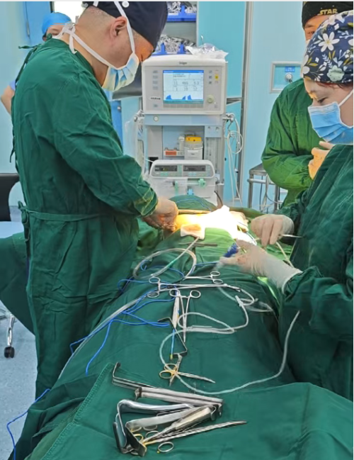 项昌峰医生精雕轮廓,重塑自信 —— 走进武汉科技大学附属武汉紫荆医院颌面整形中心