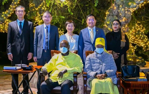 乌干达总统穆塞韦尼阁下圣诞期间接见天唐集团领导团队