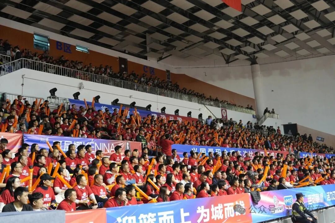 赣州队主场迎战南昌队在兴国打响 顽强拼搏温暖红土地