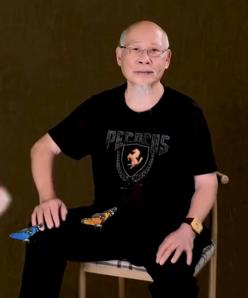 赵永华——收藏风云榜年度提名人物 赵永华——收藏风云榜年度提名人物