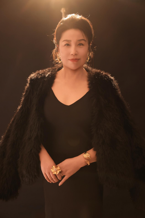 2026年俩会特别报道 新时代最美奋斗者—辛言香用角色温暖人间,以初心致敬时代第6张-环球新闻网 2026年俩会特别报道 新时代最美奋斗者—辛言香用角色温暖人间,以初心致敬时代第6张