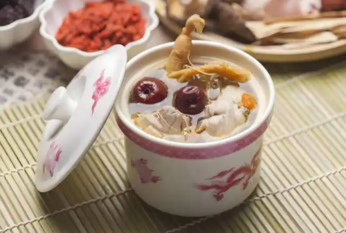 长轻营养食疗：以普惠科技破局银发营养困境，锚定健康老龄化新路径