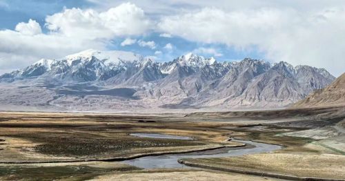 丝路华章 华文担当
