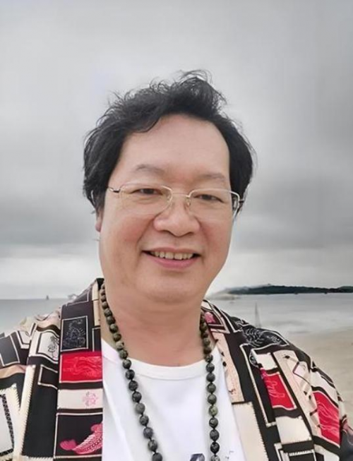 Ҷ�ǿ�����վ����������֮�۵Ķ�����ʦ