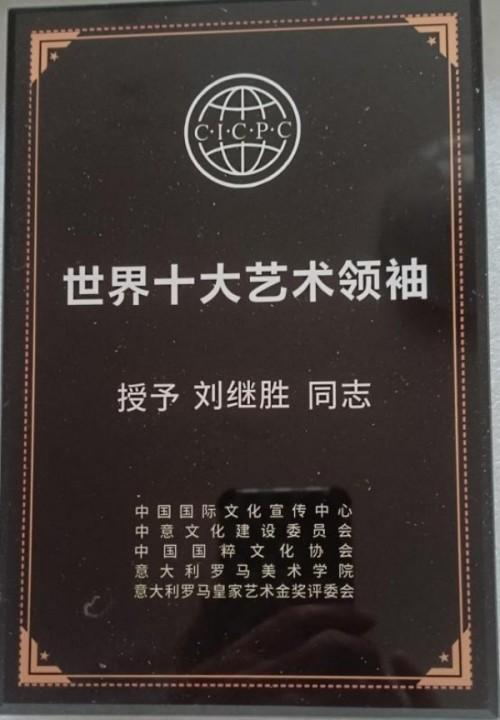 ����ʤ�����������ۺ�ʵ����