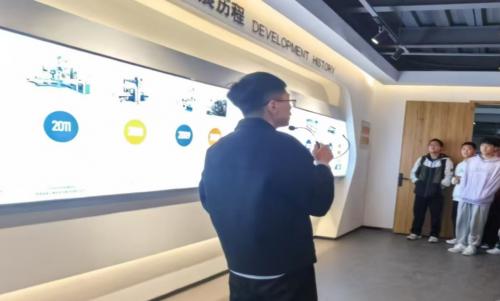 从实验室驶向产业一线—— 车路云技术赋能智慧交通新质生产力