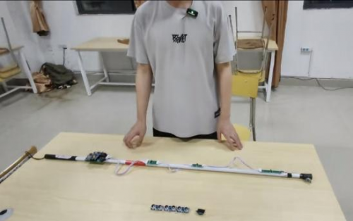 抚州职业技术学院“智行扶光”团队智能导盲杖多场景实测成功，点亮无障碍出行新征程