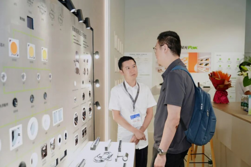 光耀启幕|三雄极光2026光亚展盛况直击 再登行业百强榜