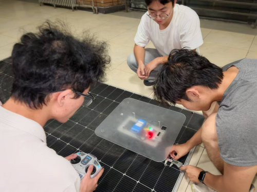 天津科技大学曦晖净界团队研发智能设备破解