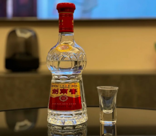 商务宴请用什么酒?400—500元档成主流,三条路线各有对应