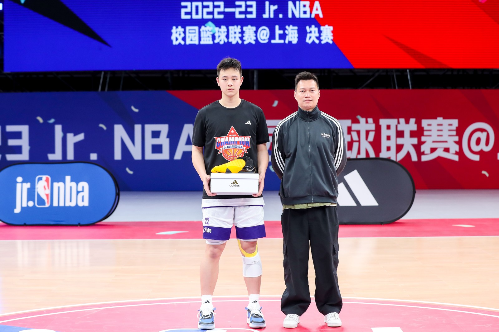 “Jr. NBA校园篮球联赛@上海”圆满落幕 南模中学摘得桂冠 —— 全员玩家，相信「我才可能」
