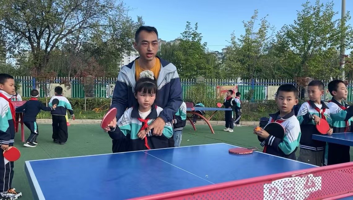 “小乒乓”转动“大健康” “小乒乓”转动“大健康”