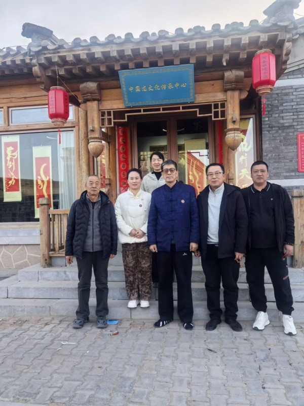 ������������������С������Ļ����Ŵ��е�ʦ������