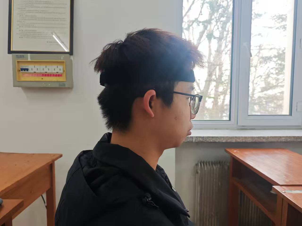 基于MPU9250九轴陀螺仪的青少年颈椎姿势异常智能识别与实时提示系统