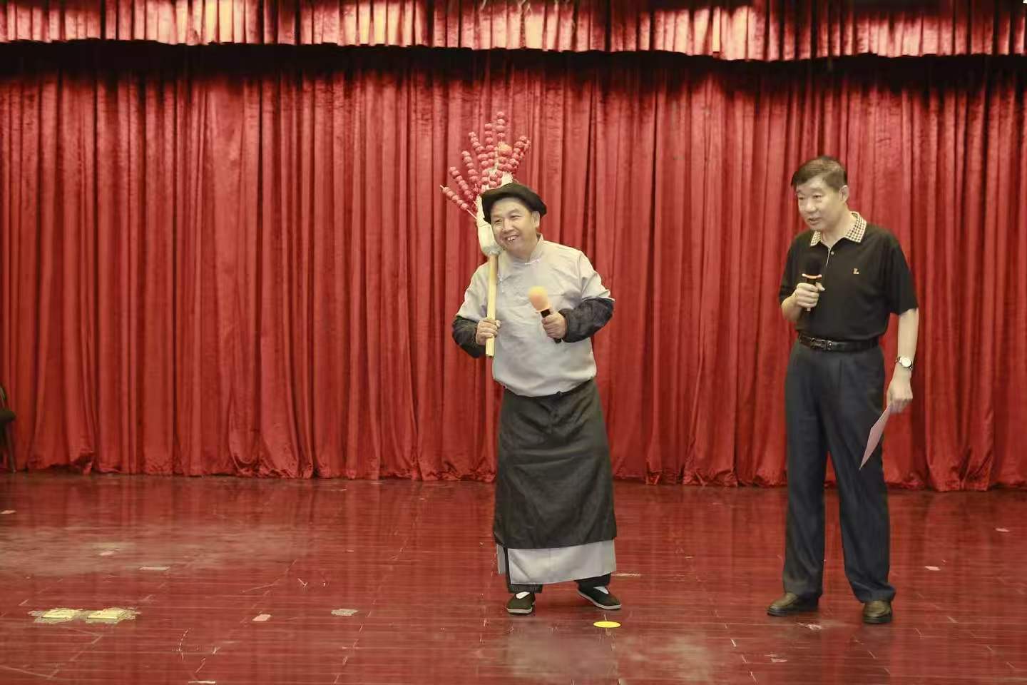 一声吆喝忆京城！郑光荣非遗叫卖亮相六条社区邻里节文艺汇演