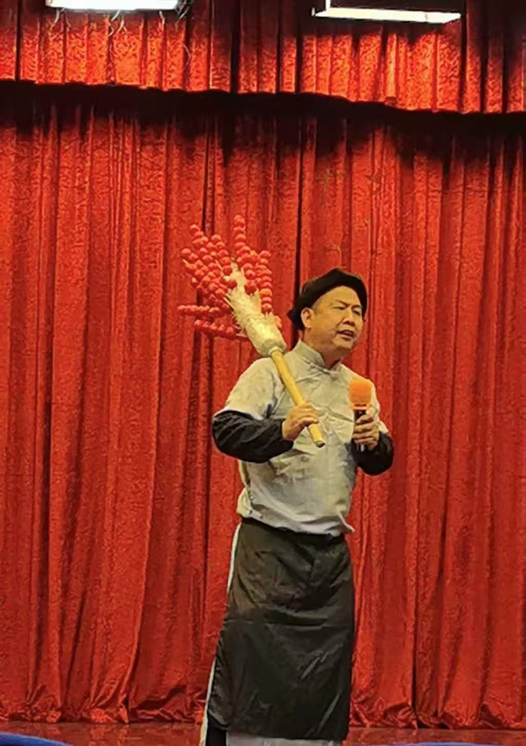 一声吆喝忆京城！郑光荣非遗叫卖亮相六条社区邻里节文艺汇演