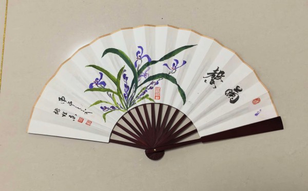 《众星捧月墨染国庆》风格独特艺术家张桂香