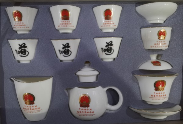 《名家献两会》两会推荐艺术家·刘兴坪