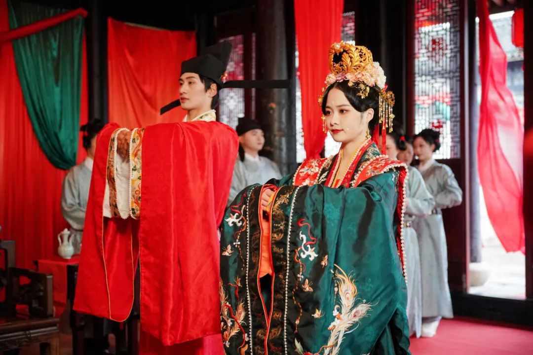 在宁波慈城观东方文化盛宴——“罗带同心”汉婚大典慈城红妆启幕