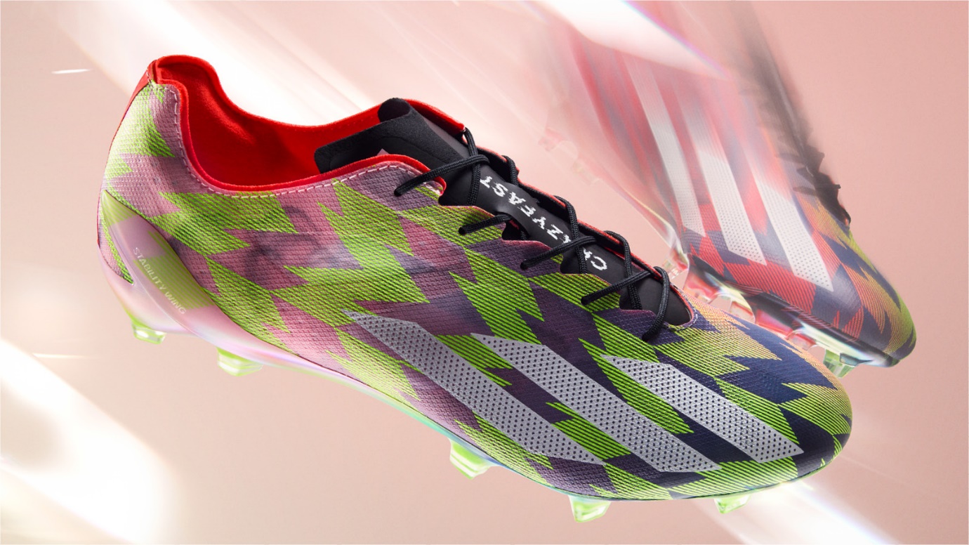 阿迪达斯官网于UEFA欧冠决赛前夕发布“迅捷如闪电”的X CRAZYLIGHT战靴