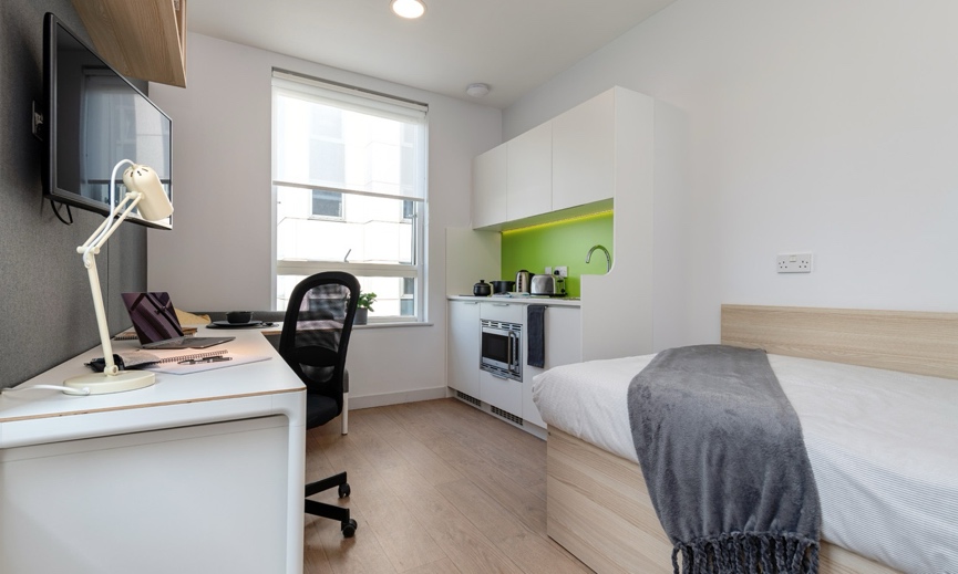 middle street student accommodation portsmouth premium plus studio