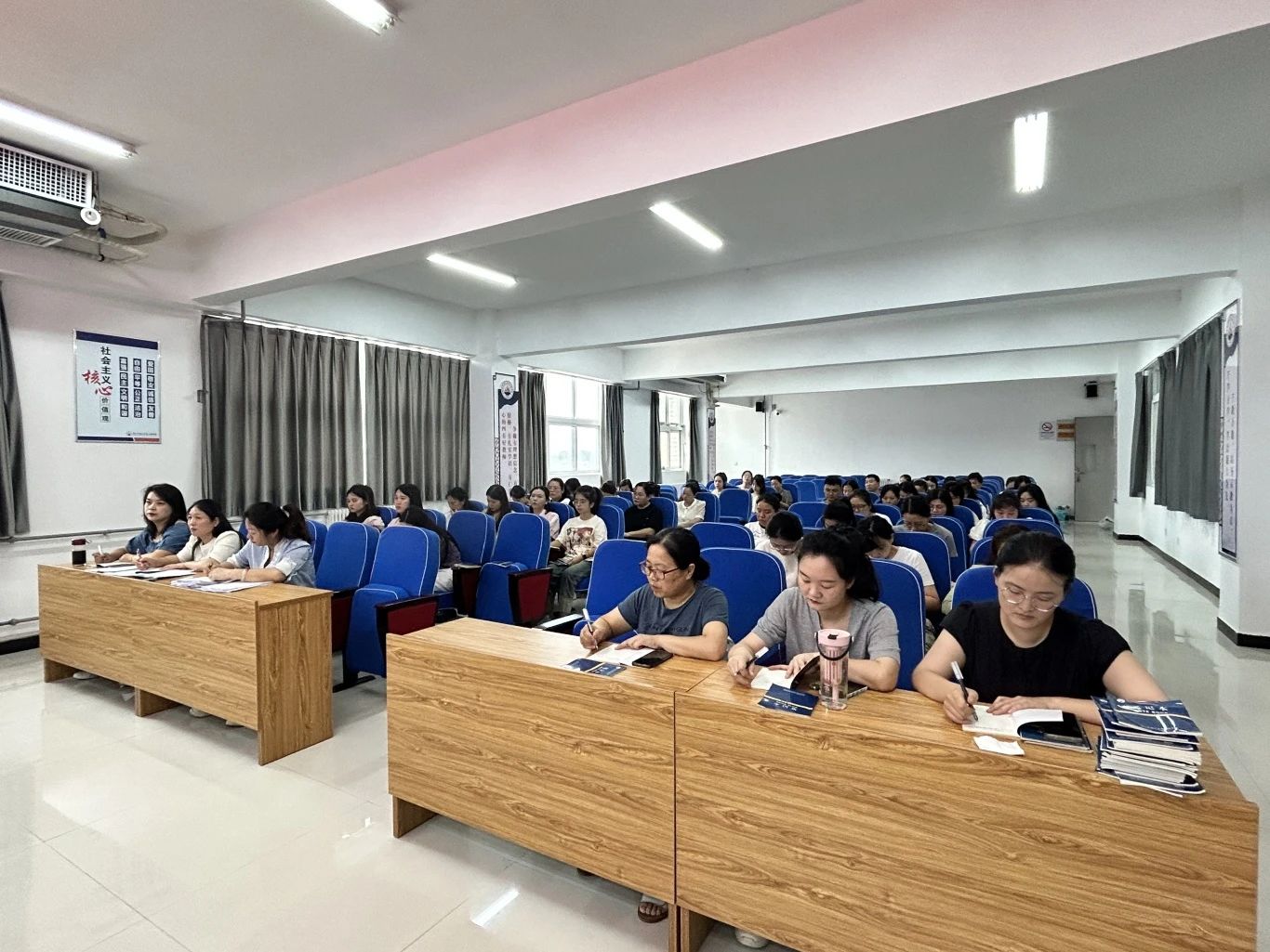 https://img2.danews.cc/upload/images/20240831/2f8fbc4fc4e8337247a2a8aba90f7394.jpg