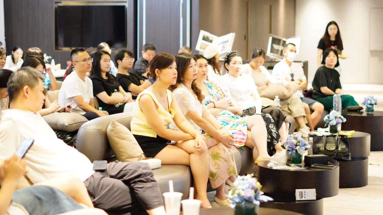 https://img2.danews.cc/upload/images/2025-08-16/imagesVgsVFZqwnyHX.png