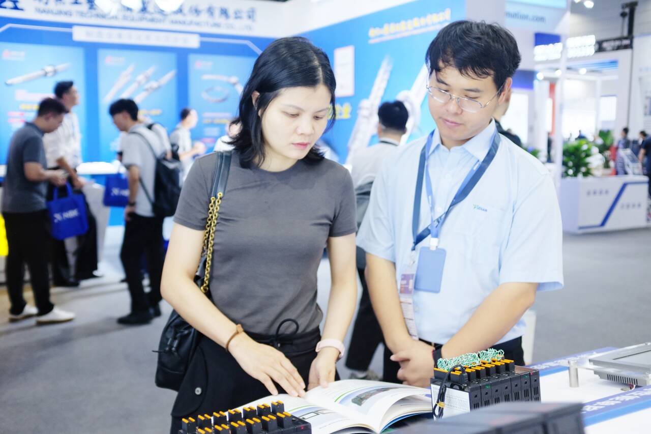 https://img2.danews.cc/upload/images/2025-09-05/imagesZaFPhfEHLxxy.png