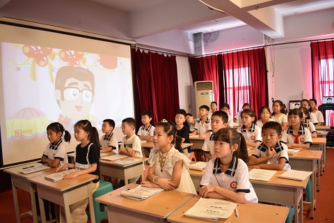 https://img2.danews.cc/upload/images/2025-09-15/imagesGfKEAhleAYuY.png