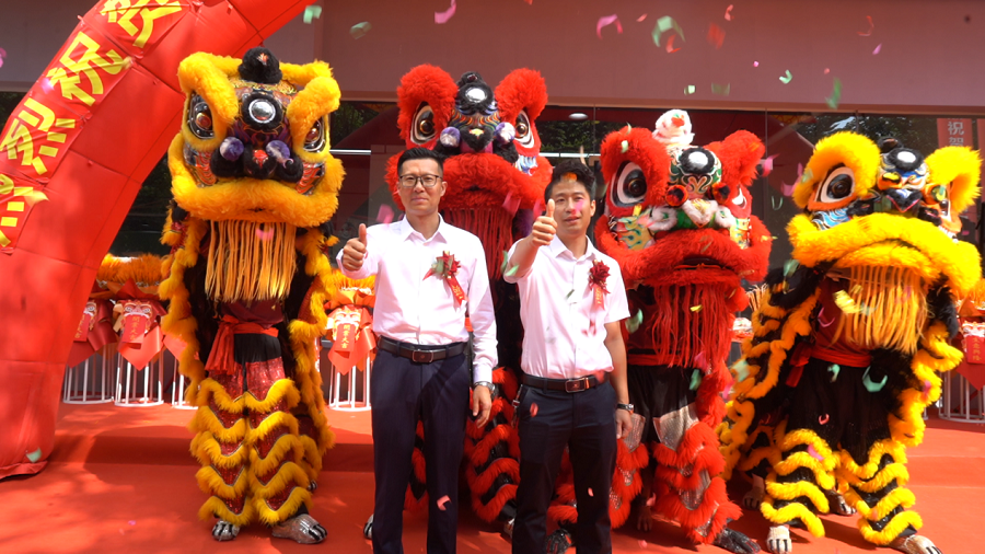 焕新启程・非遗助力!揭阳鸿鑫好用二代体验中心盛大开业,开启新能源商用车服务新纪元第9张-卡车界 焕新启程・非遗助力!揭阳鸿鑫好用二代体验中心盛大开业,开启新能源商用车服务新纪元第9张