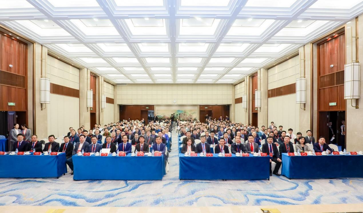 保膝之路，羊城论道：2025华南骨科盛会擘画关节健康新未来