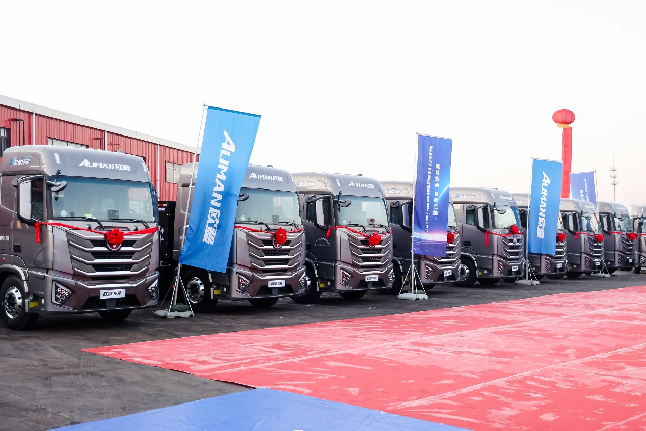 欧曼星翼新能源牵引车批量交付山西，引领三晋大地绿色物流未来第4张