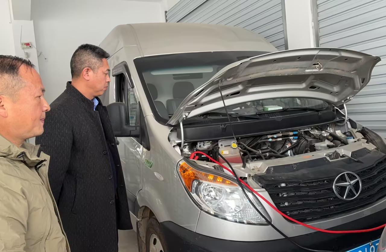 湖北武穴：筑牢安全防线 护航平稳发展