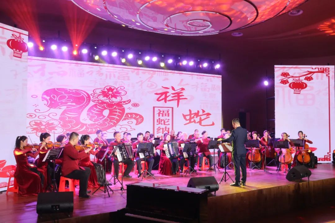 “欢歌迎新岁·乐动博州情” 2025年群众迎新年音乐会精彩上演