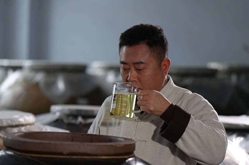 白酒大师章榜文：真正的好酒，离不开匠人的双手