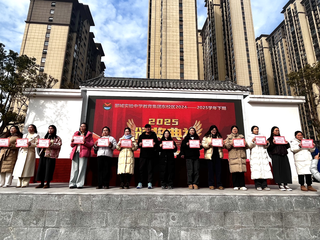 https://img2.danews.cc/upload/images/20250214/3c8384e26e6cdbe819c5ec0d3630cd0d.png
