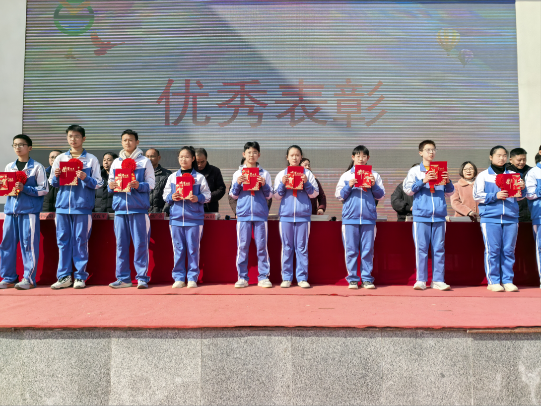 https://img2.danews.cc/upload/images/20250214/749d8bdc8b87a4e8469e5e2e5393182f.png