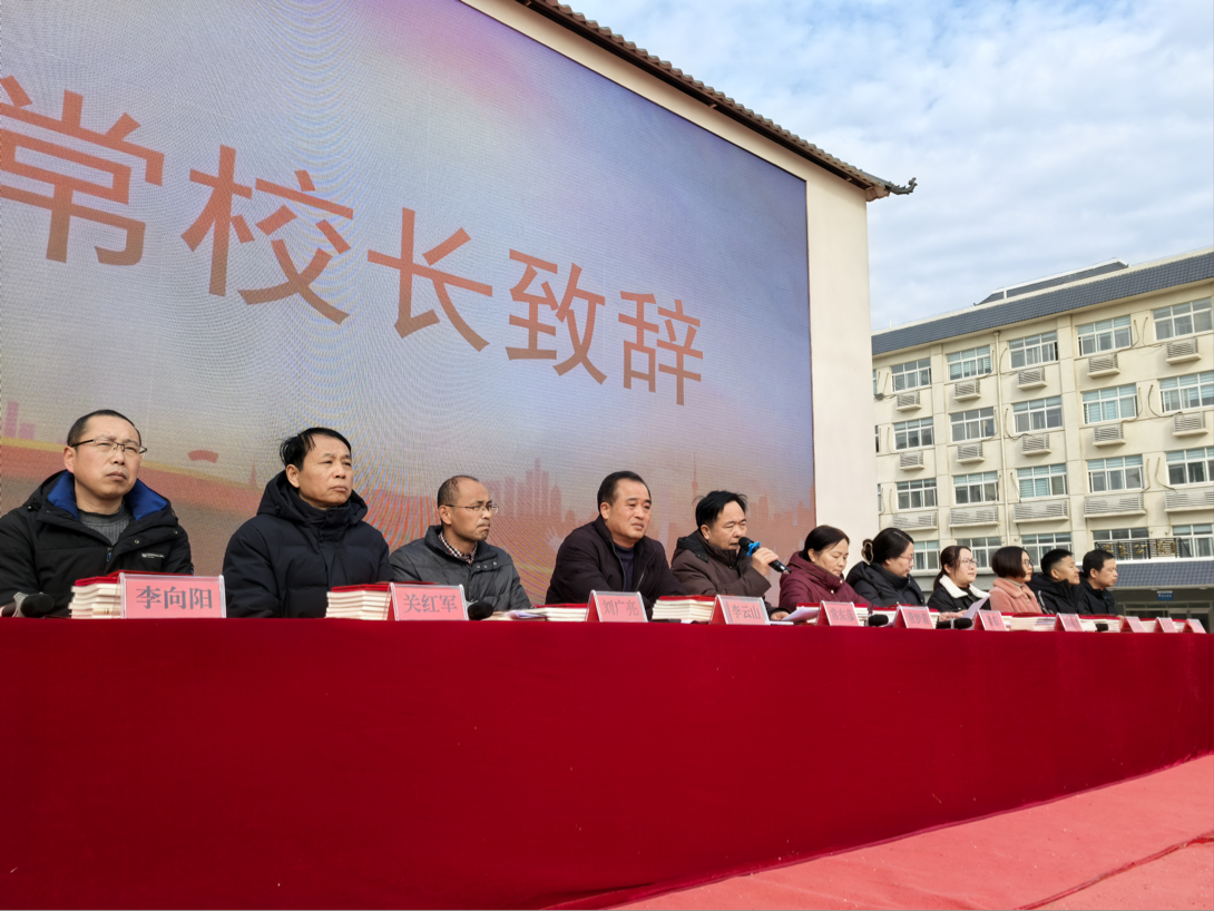 https://img2.danews.cc/upload/images/20250214/b0d9fc8e93afbf445087de1d81786c43.png