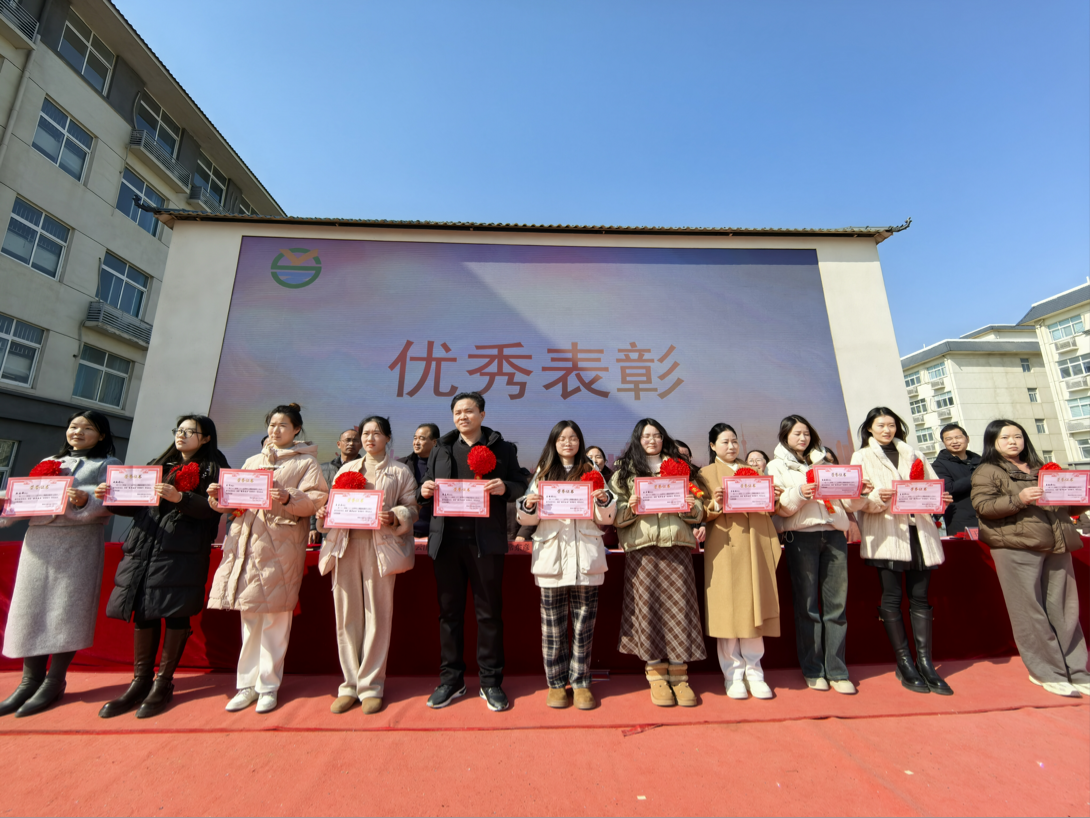 https://img2.danews.cc/upload/images/20250214/f3b42045deb8a7e42162abc755e25c8d.png
