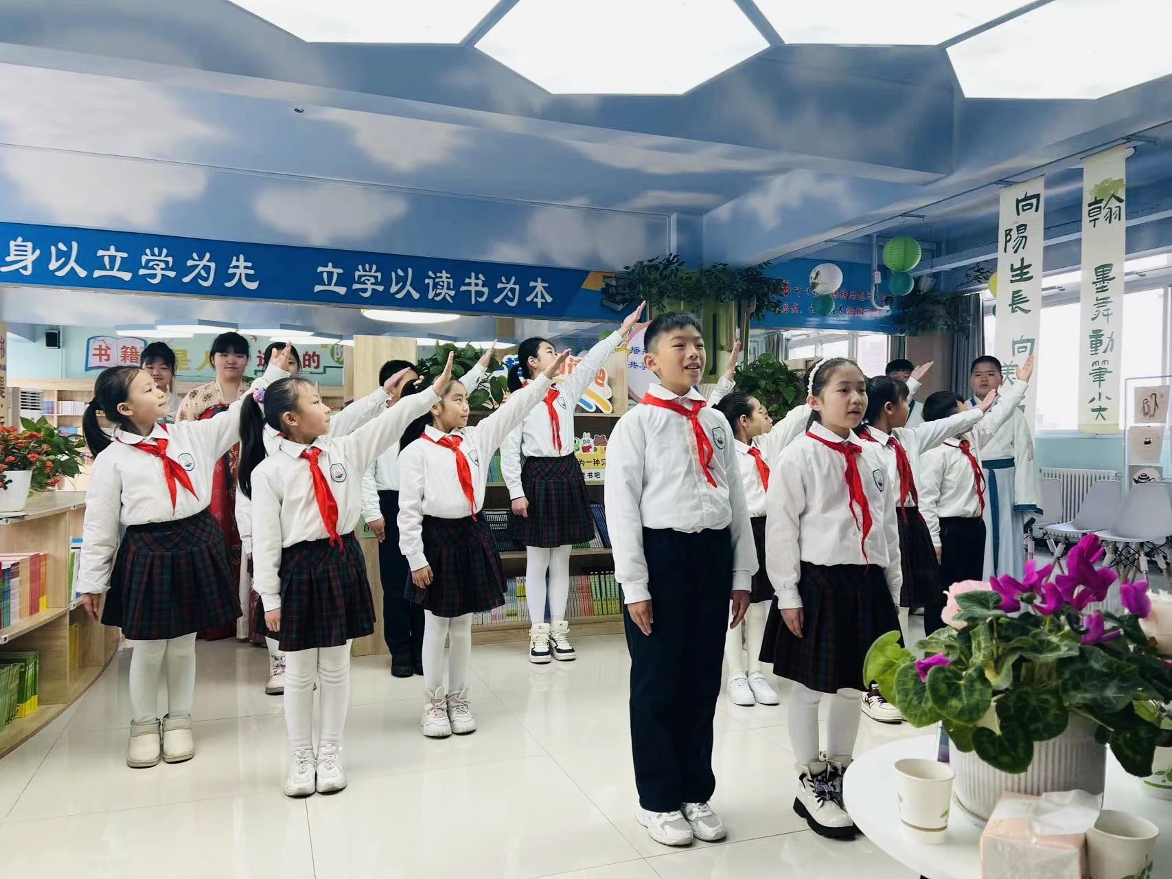 https://img2.danews.cc/upload/images/20250308/d1ebb18e44c4b54f15565e349ca96b36.jpg