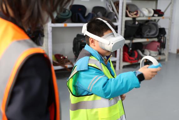 VR2